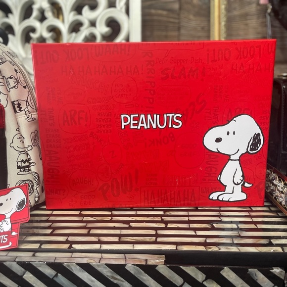 Peanut Snoopy backpack set & snoopy Charlie Brown Funko pop bundle - Picture 6 of 16